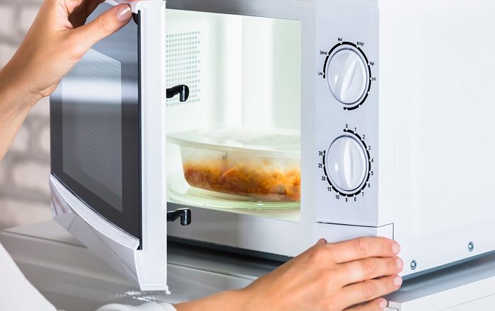 Basic Tips on How to Keep Your Midea Microwave Oven in Top Condition