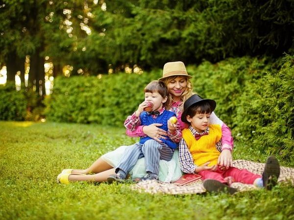 Tips for Balancing Motherhood With Multiple Children
